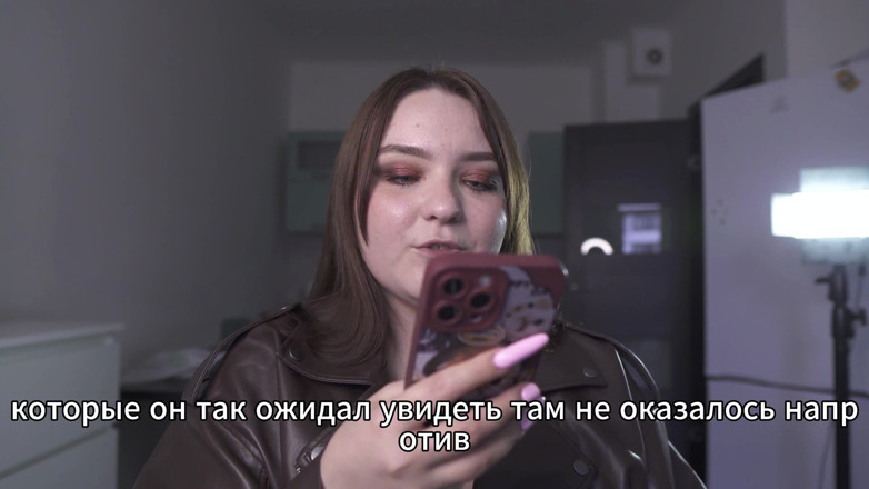 Polly Sweet: Fabuła - Żona porucznika chętnie kładzie się pod bossem 