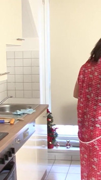 Această gagică din Germania s-a jucat cu pizda ei la audiție