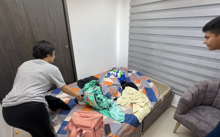 ManuelaAlvarez: 집 청소를 돕기 위해 큰 엉덩이 라티나를 고용해