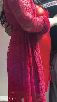 Nazywam się Madam Noha 23 lata z Arabii Saudyjskiej