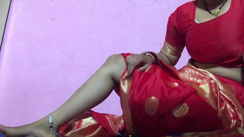 Couple's Diary: Молодята індійська пара Honey Moon, кліп