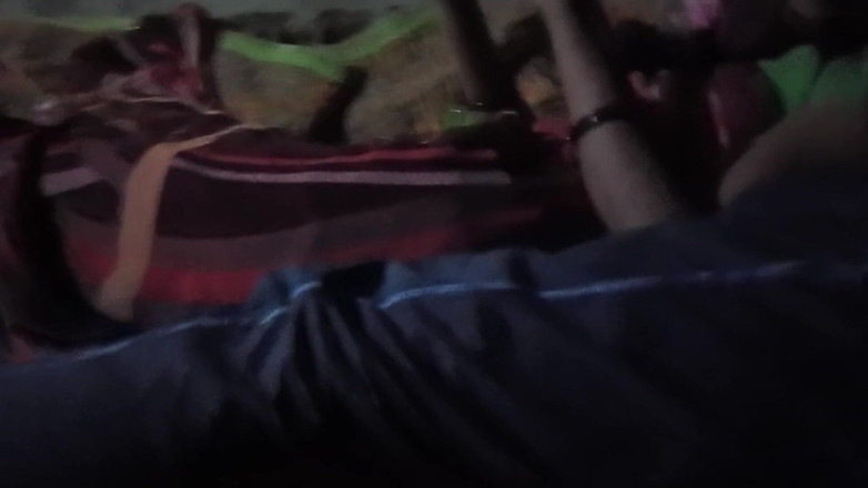 Premi pooja: Indian Desi Bhabhi and Young Boy Fast Time Morning Time...