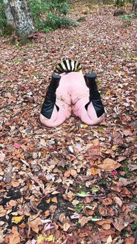 Dirty Ass Leaf Playing in Her Ass Cumming She's Not Faking
