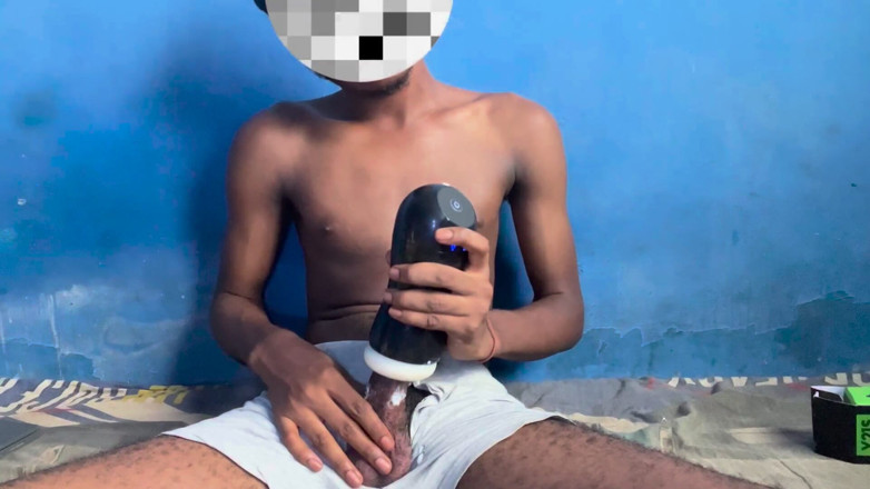Mrinnocent69 Solo: Ma copine n’est pas là, alors j’essaye une autre façon...