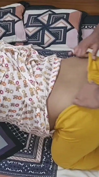 ฉันเจอแม่บ้านคนใหม่คนเดียวและเย็ดเธอ.part 01