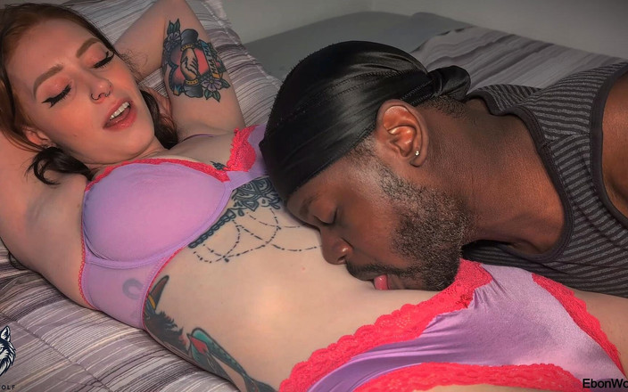 Ebon Wolf: Chill cherry: adorazione della pancia a letto