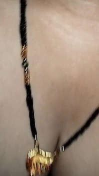 Pooja Ne Sandeep Ke Shsth Bhaut Hee Romantic Trike Se Sex Kiya