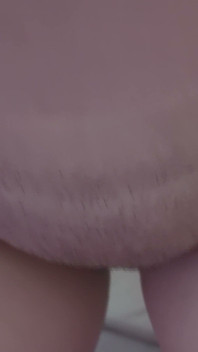 Bangs ile tombul amatör - kanepede selfie mastürbasyonu