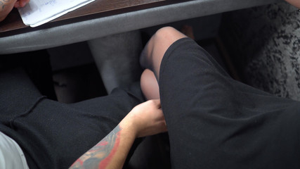 AnGelya G: Aku datang untuk ngelakuin pekerjaan rumahku, aku harus ngocok kontolnya...