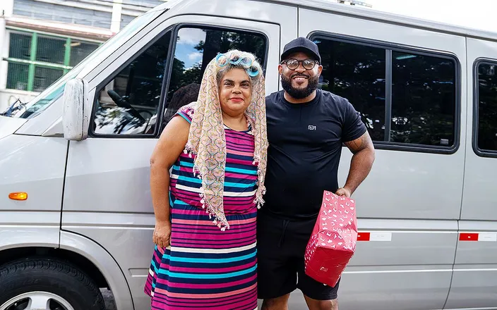 MaturePickup: BBW Mature Follows a Special Invitation to My Van
