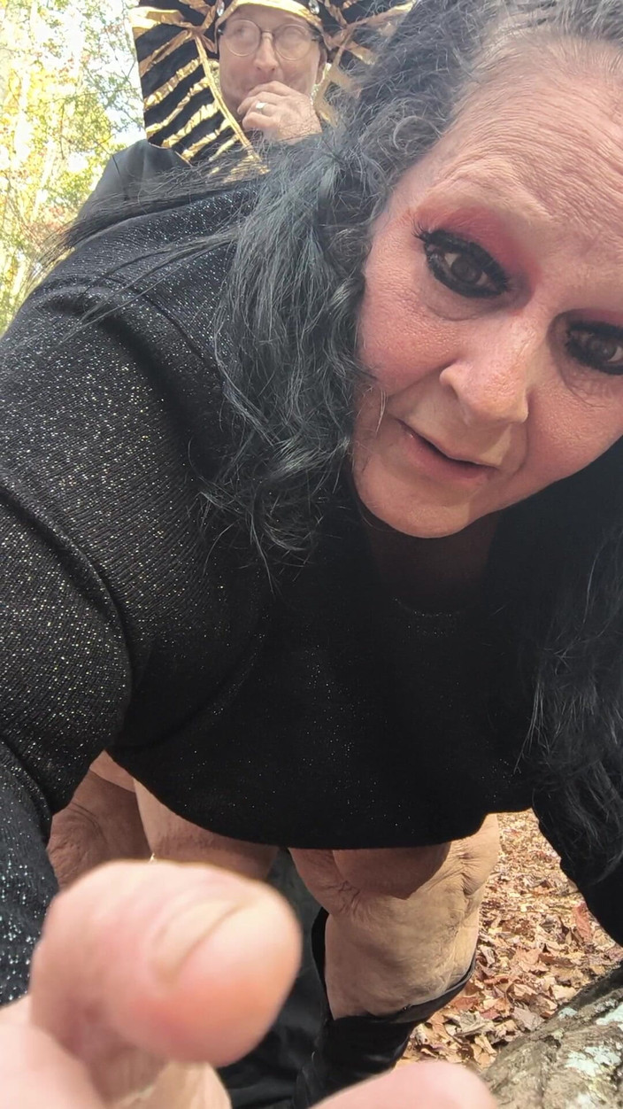 HerculesnVENUS: Lap Dance in the Woods Got His Pecker Hard Boing