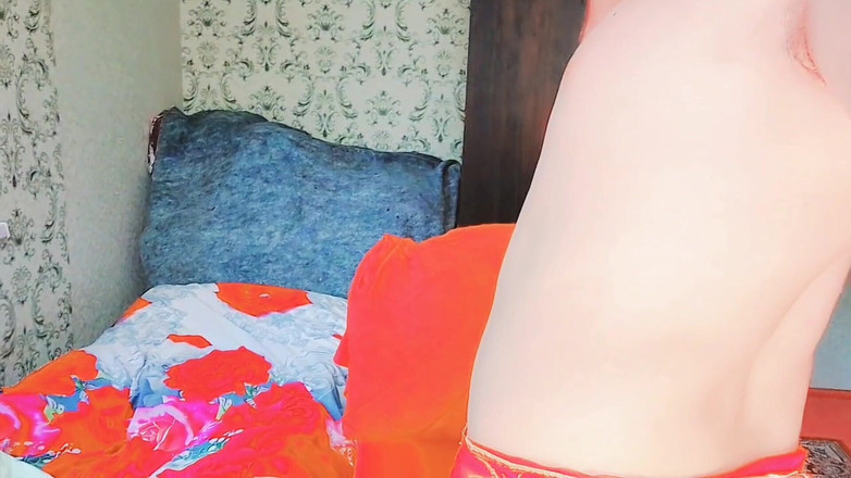 Kitty_Cross: +18 камшотів без рук, молода гладка фембоя, гарячий соковитий милий член між смачними стегнами, мастурбація