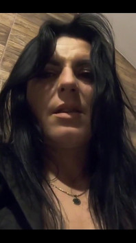 Milfycalla -superwoman- Acum ai nevoie de permisiunea mea să se pișe! Voi face pipi pe tine dacă nu te supui, sclavule.