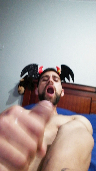 LuckyGuyLover: Ukaž ďáblovo sperma