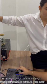 Muốn giữ công việc của bạn? Đụ không ngừng và được tăng lương!