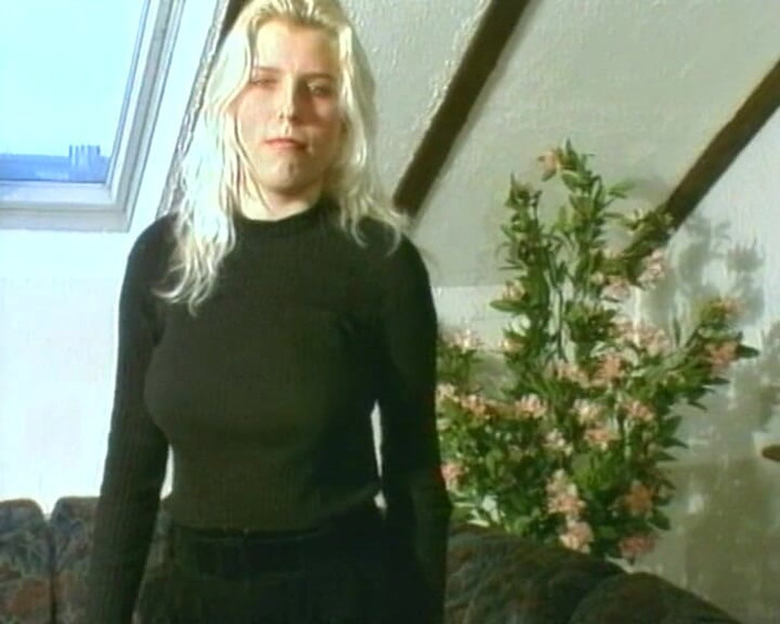 90s Lesbian sex: Hương vị âm hộ ngon lành # 1