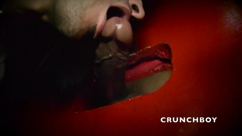 Crunch Boy: Velký penis k kouření v gloryhole