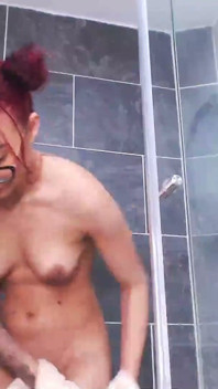 Je veux toujours me faire pénétrer par une grande douleur dans ma maison, tu viens ?