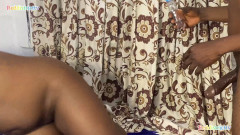 Red district Tv: 긴 하루... 저는 평화와 부드러운 손길, 그리고 제 영을 진정시키는 방법을 아는 사람이 필요합니다.