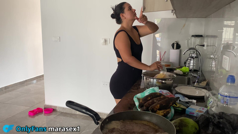 Marita Sexx: Hard Fuck My Stepmom's Mature Latina