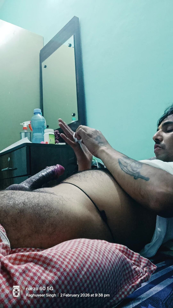 Rajasthani-old-lover: Hintli eşcinsel memur