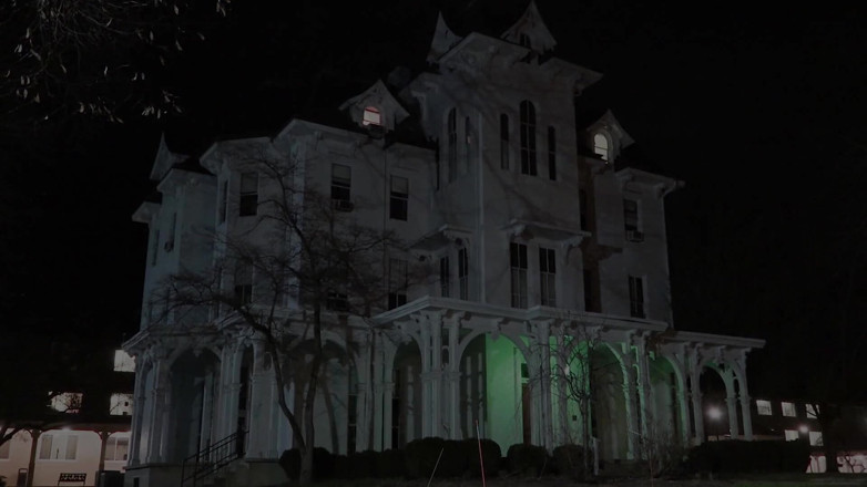 Girlfriends Films: Girlfriendsfilms Lesbian Ghost Stories #07 - Scene 2