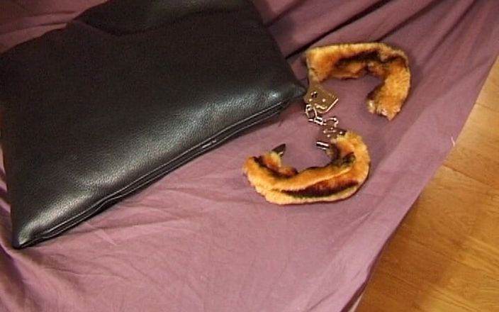 Monde Francais: Gordas francesas avós desfrutando quente orgia anal