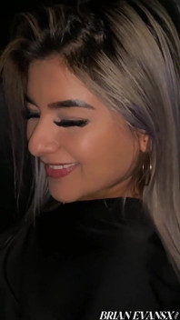 Colombiaanse Blonde Petite Laat Me Door De Stad Zien En We Hebben Openbare Seks in De Auto - Brian Evansx