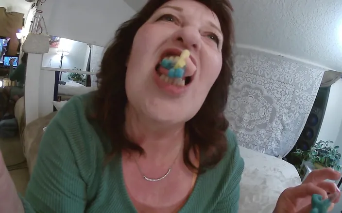 dawnskye1962: V 597 Giantess Eats Tiny Men with Huge Cocks
