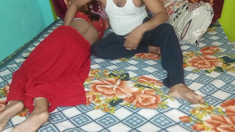 Manjushukla: Prima dată când îmi fut iubita în camera ei.