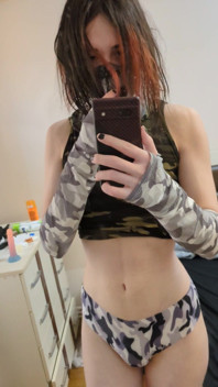 กองทัพสาวข้ามเพศ