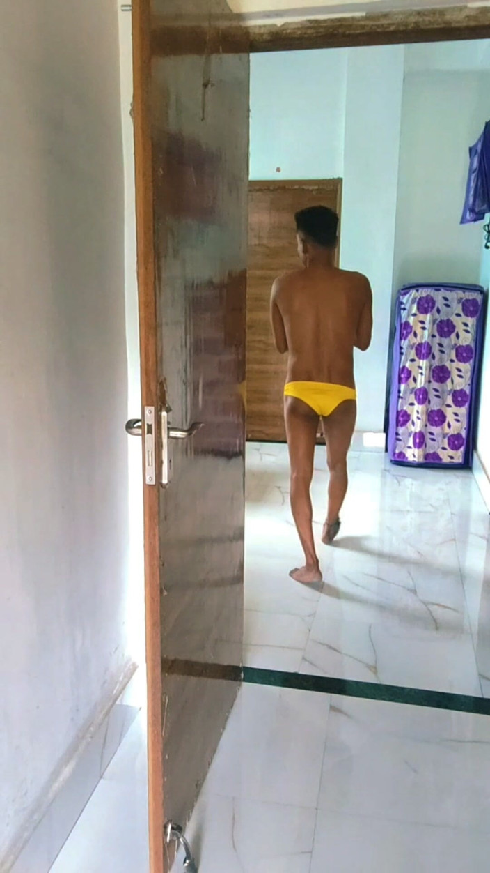 Alick Das: mutthi kasakar lapeta gaya, koolhon par jor diya... visphot ke...