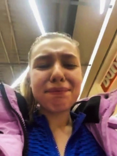JuiceLussie: Šukání kundičky zblízka
