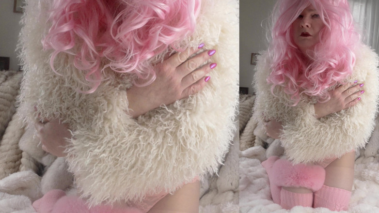 Trans fur bitch: Rothaarige Pelzschlampe Verspritzt Viel Sperma Aus Riesigem Futa Schwanz