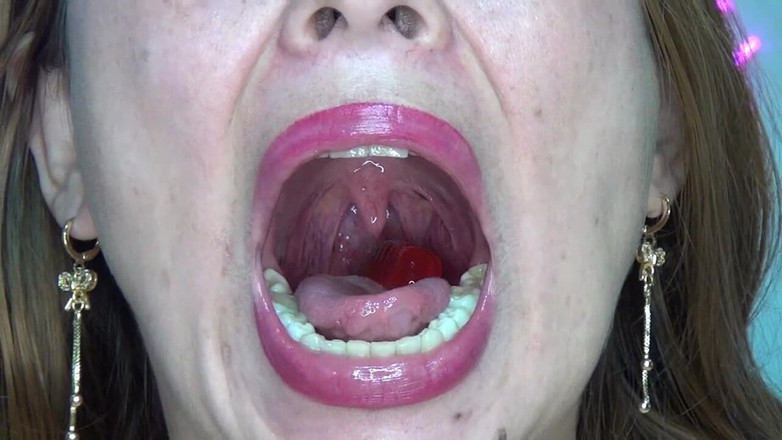 Angel eyes studio: Mustahil! Saya menelan dan deepthroat dinosaur besar