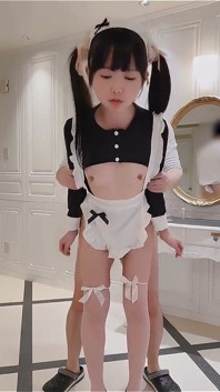 การออกแบบแม่บ้านย้อนกลับของรองเท้าลามกลามกของรองเท้าลามกที่สอนคุณ