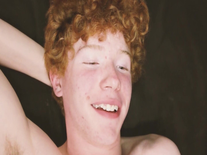 SEXUAL SIN GAY: Scenă homosexualilor perversi - 4_twink heruvimii îi place să fie futută în cur de...