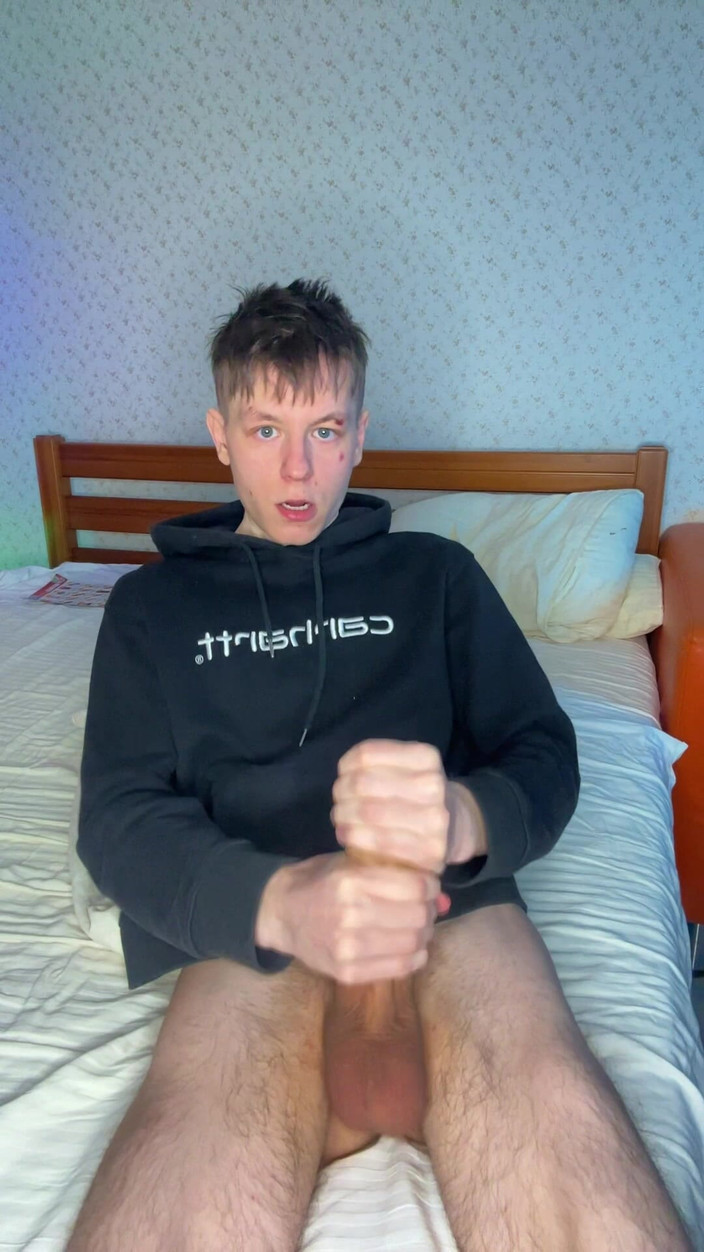 Morflot24: Annoiato nella mia stanza così mi sono strofinato il mio...