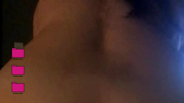 Lom: Je na mém penisu velmi dobře a s tvrdým ocasem