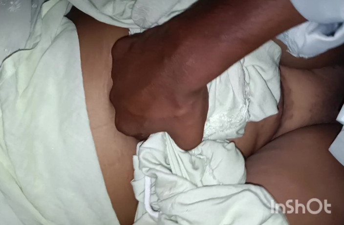 Bhabhi UP: Après combien de jours avez-vous vu ma copine sexy aujourd’hui ?