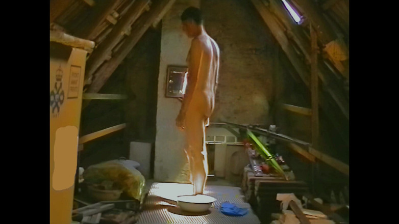 Mark Hannes: Piss in Blaues Höschen