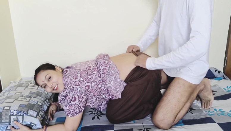 pujaprem: Mama vitregă indiană futută accidental cu fiul vitreg ejaculează în pizdă