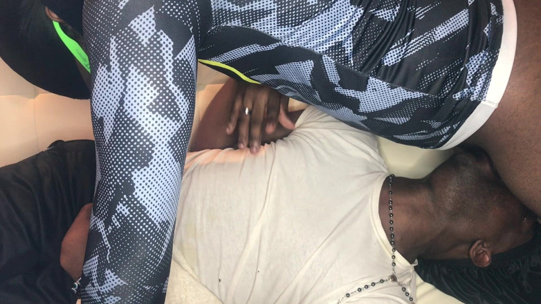 Wondahead21: Бетмен у вузьких джинсах трахає повію крупним планом "гарячий"