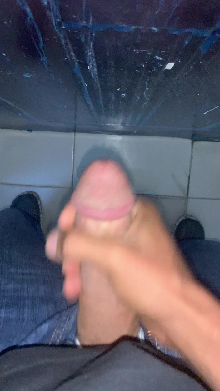 Preek Fans: 仕事中にムラムラしてしまったので、手を振らなければなりませんでした