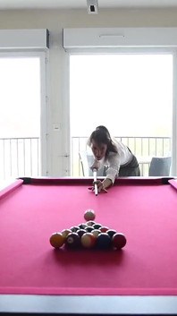 Billard bez kalhotek pro Lety Howl
