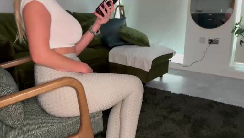 Chloe QOS: Att bli naken