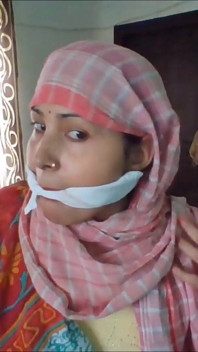 Kiraneya的印度啪的小贴士：如何让一个女孩保持安静！