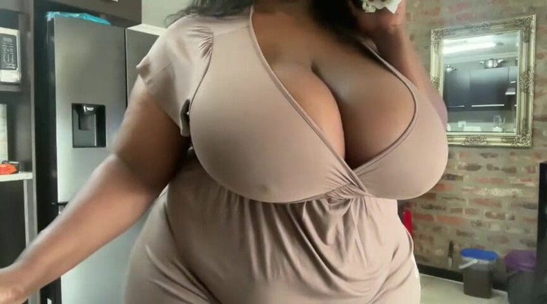 Legendary Booty Overdose: Seductive BBW Tease with Juicy Boob Play