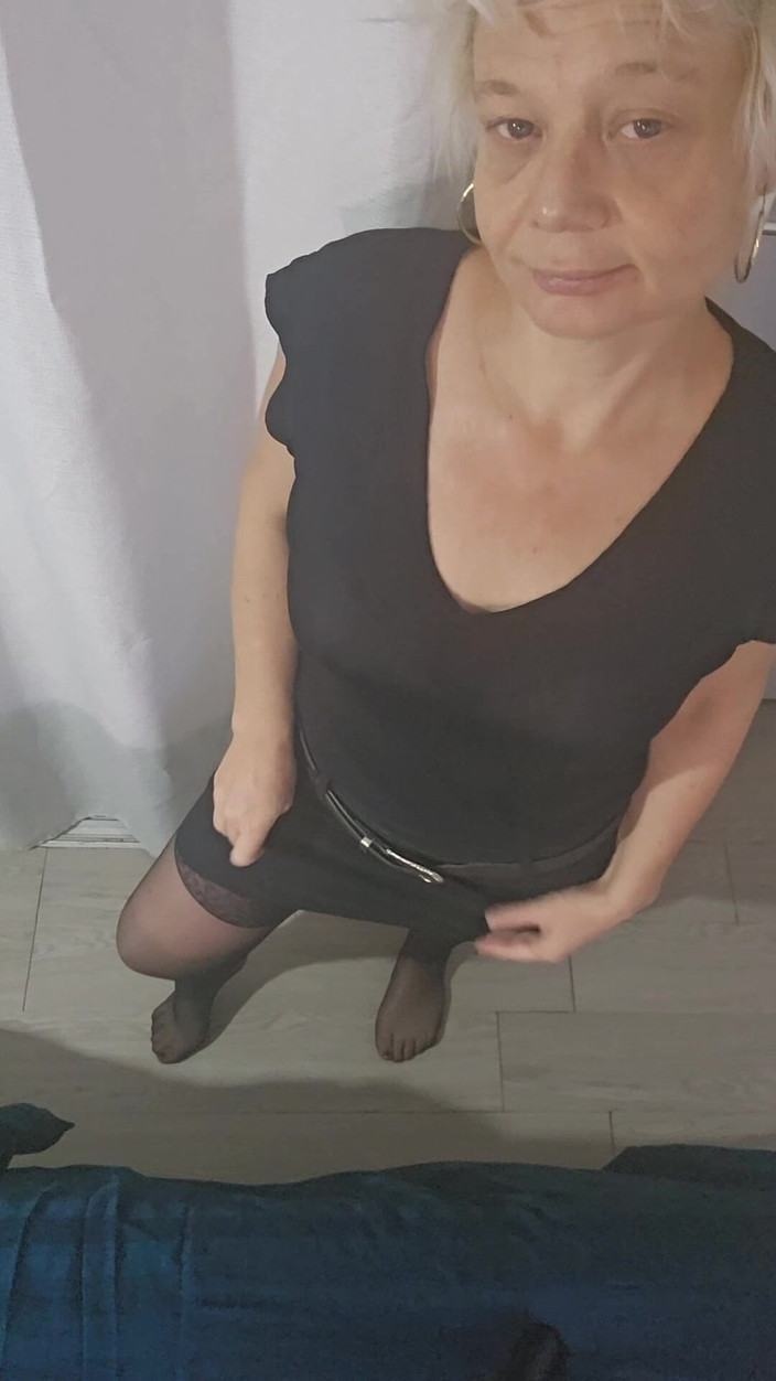 Sofy13: İşe Gitmeden Önce Günün Kıyafetimi açıklayacağım