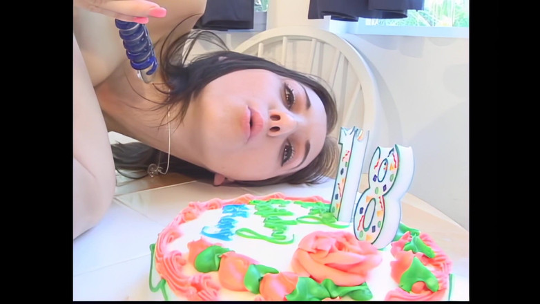 Bewitched!: Tvrdá a silná dvojitá penetrace pro Tiffany Holiday